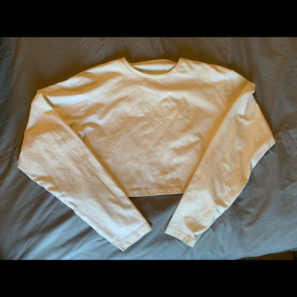 Alphalete Lifestyle Fit Oversized Cropped Long Sleeve